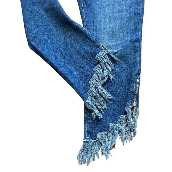TRUE RELIGION Halle Mid Rise Super Skinny Jeans  Frayed hem Zip cuffs Crop SZ 28 - Picture 4 of 12